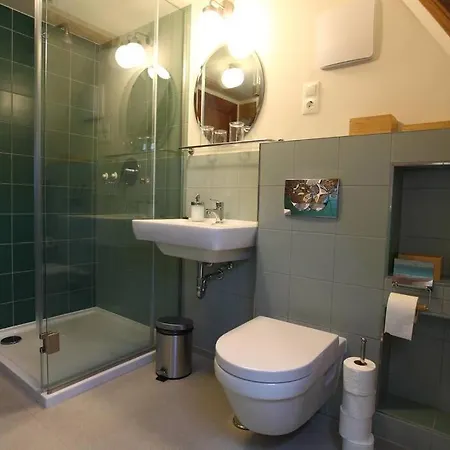 Swiss In The Danube Bend *