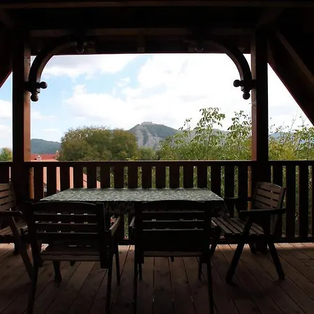 Swiss In The Danube Bend ヴィラ *