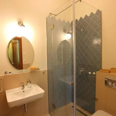 Swiss In The Danube Bend ヴィラ