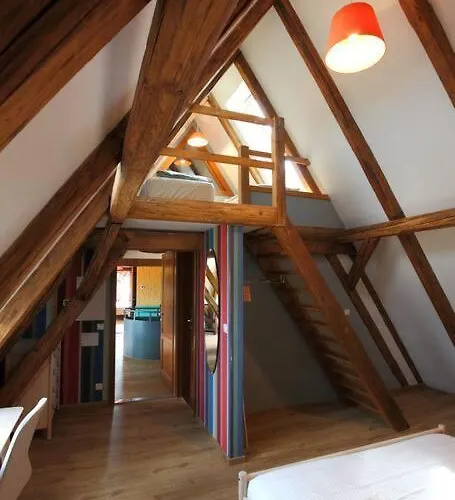 Вилла Swiss In The Danube Bend *